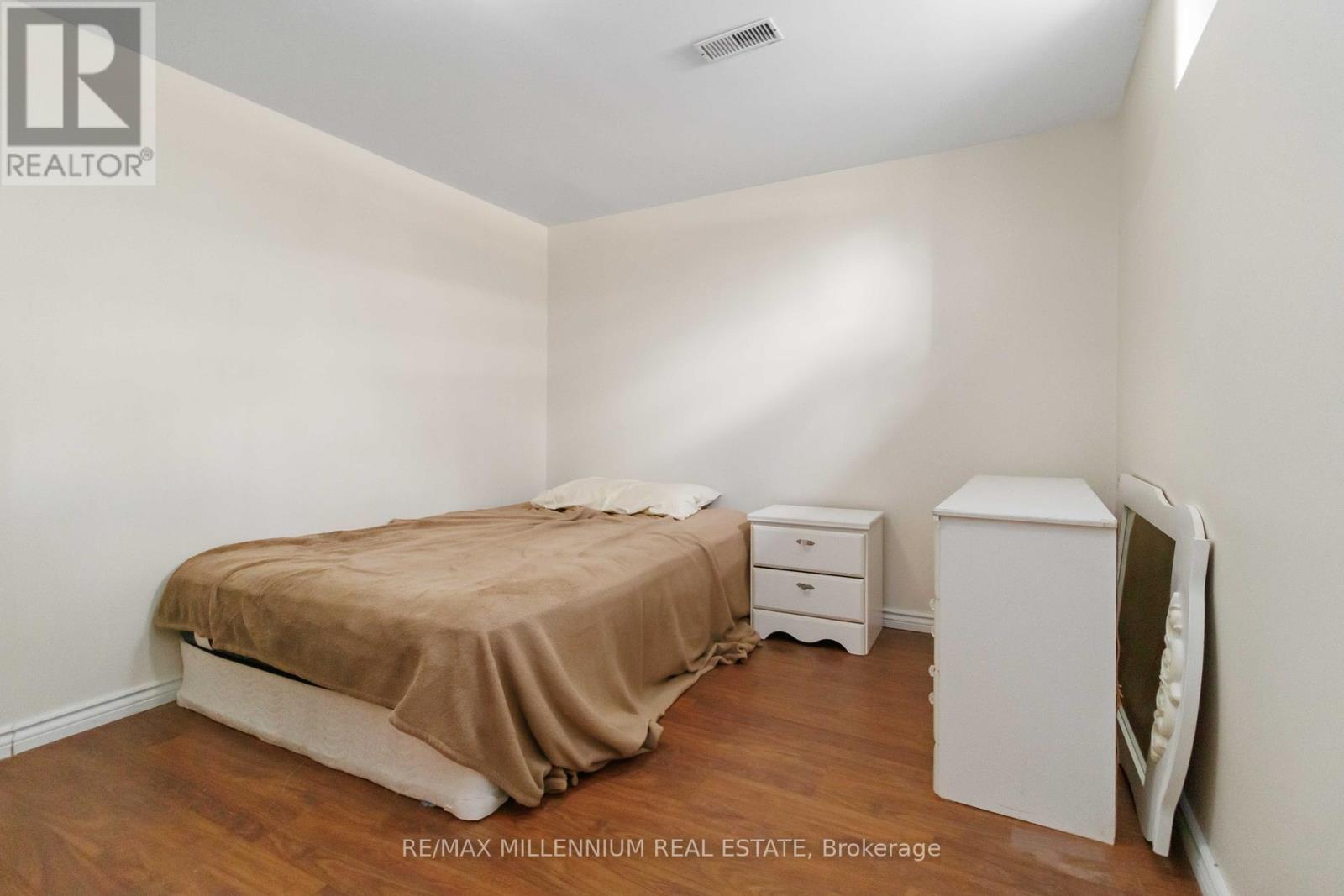 Bsmt - 6575 Alderwood Trail, Mississauga, Ontario  L5N 6W3 - Photo 19 - W12416013
