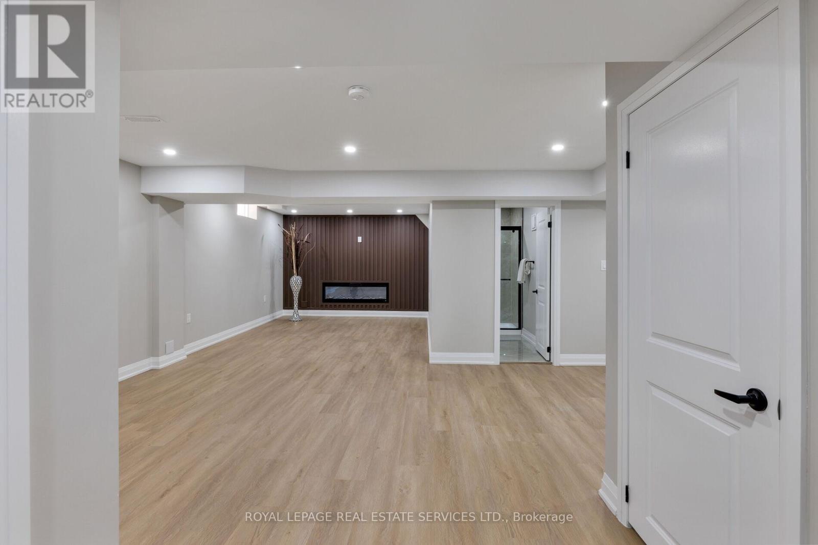 2202 Brookhaven Crescent, Oakville, Ontario  L6M 5B8 - Photo 35 - W12416021