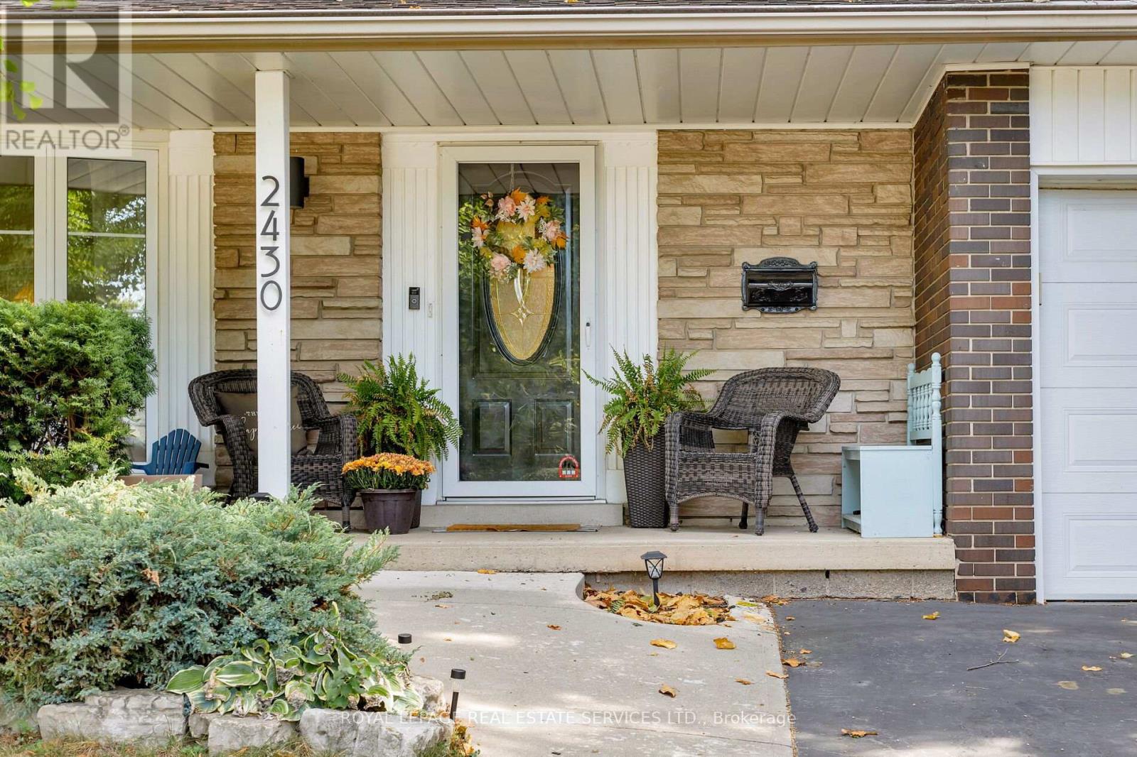 2430 Redfern Road, Burlington, Ontario  L7R 1X9 - Photo 45 - W12416034