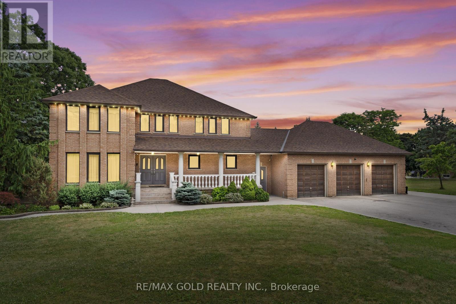 8 RYCKMAN LANE, Brampton, Ontario