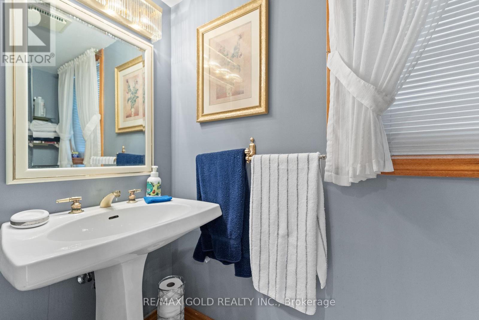 8 Ryckman Lane, Brampton, Ontario  L6P 0C7 - Photo 13 - W12416103