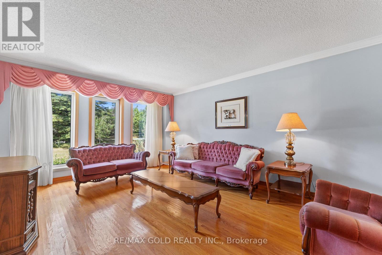8 Ryckman Lane, Brampton, Ontario  L6P 0C7 - Photo 4 - W12416103