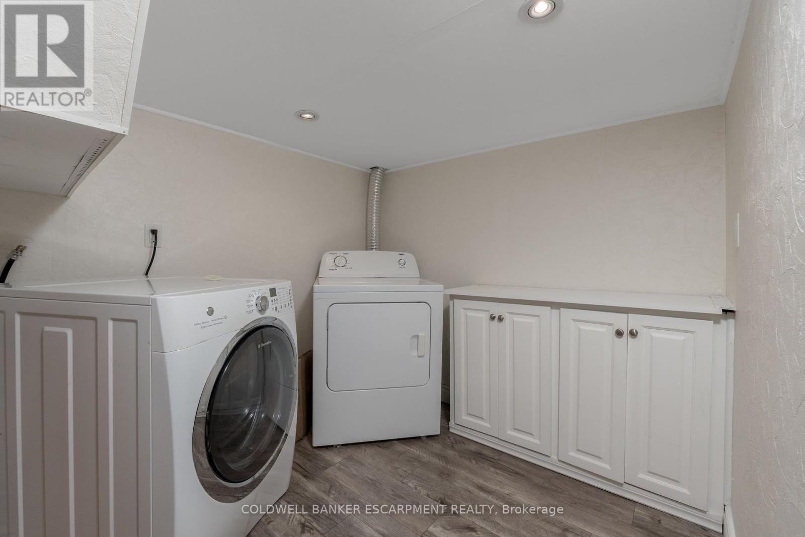 256 Landsborough Avenue, Milton, Ontario  L9T 0T4 - Photo 43 - W12416128