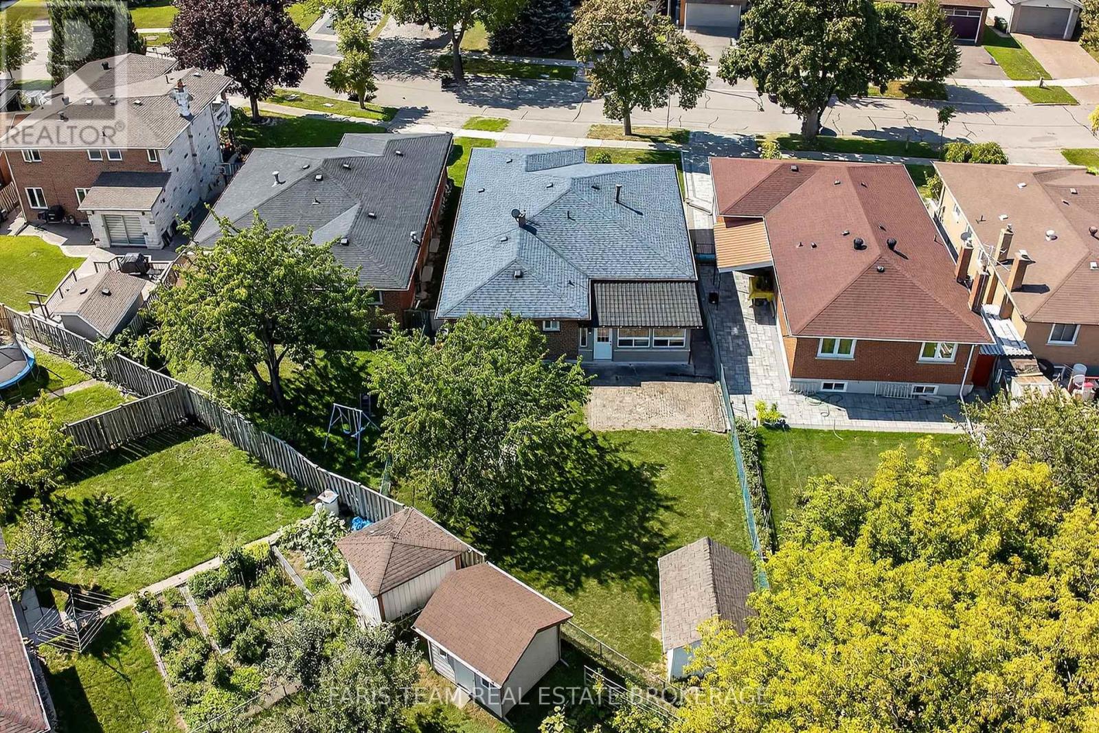 38 Collingdale Road, Toronto, Ontario  M9V 3R1 - Photo 42 - W12416134