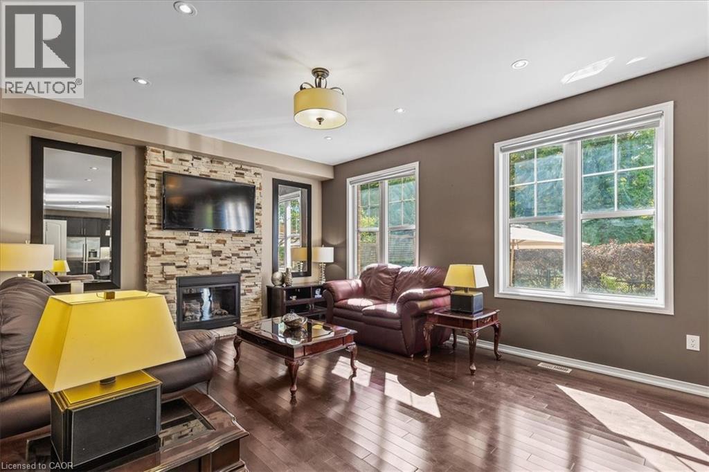 304 Falling Green Crescent, Kitchener, Ontario  N2R 0E9 - Photo 7 - 40770619