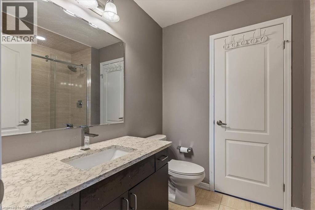 304 Falling Green Crescent, Kitchener, Ontario  N2R 0E9 - Photo 32 - 40770619