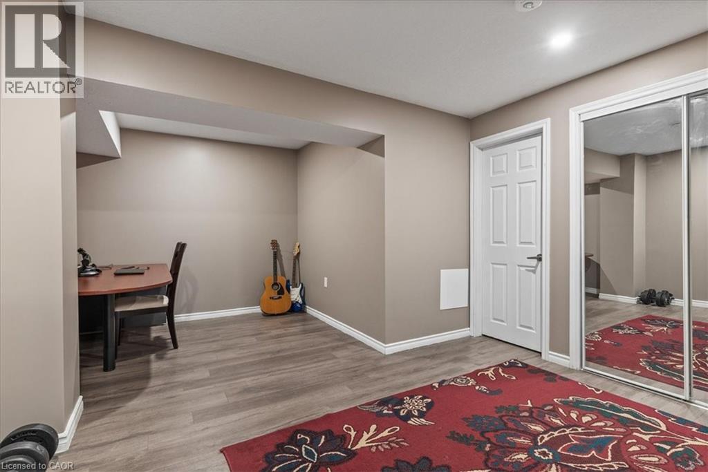 304 Falling Green Crescent, Kitchener, Ontario  N2R 0E9 - Photo 42 - 40770619
