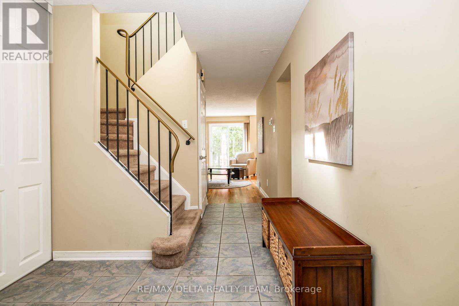 334 Omer-Lacasse Avenue, Ottawa, Ontario  K1E 2X8 - Photo 10 - X12416137