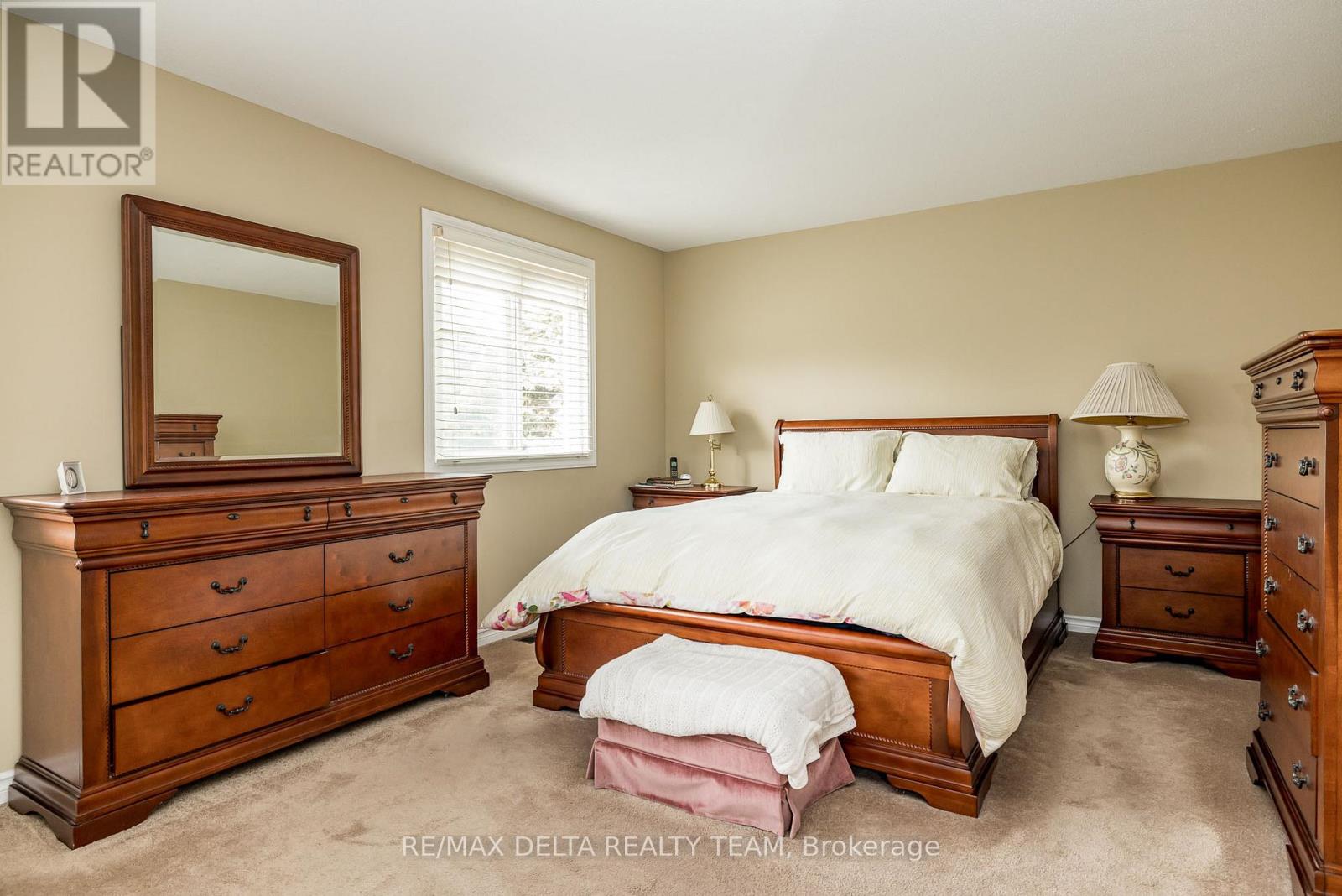 334 Omer-Lacasse Avenue, Ottawa, Ontario  K1E 2X8 - Photo 11 - X12416137