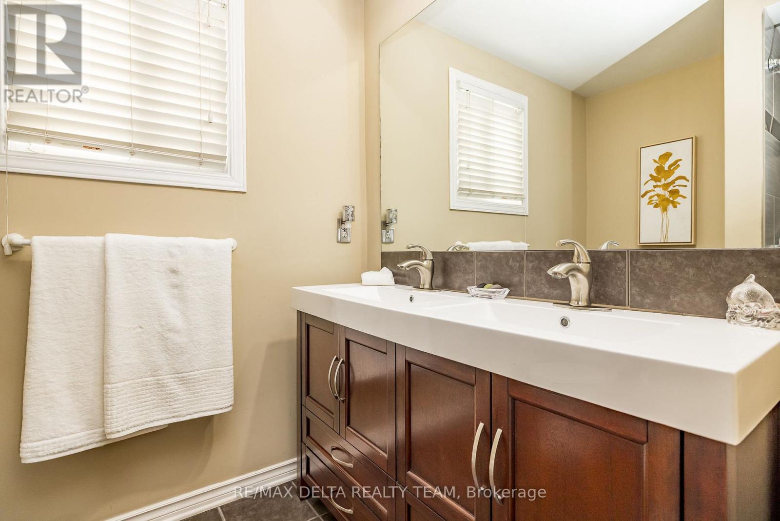 334 Omer-Lacasse Avenue, Ottawa, Ontario  K1E 2X8 - Photo 17 - X12416137