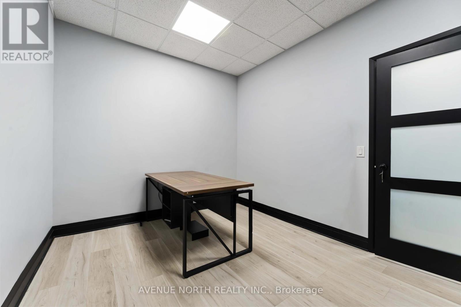 2285 St. Laurent Boulevard, Ottawa, Ontario  K1G 4Z7 - Photo 14 - X12416144