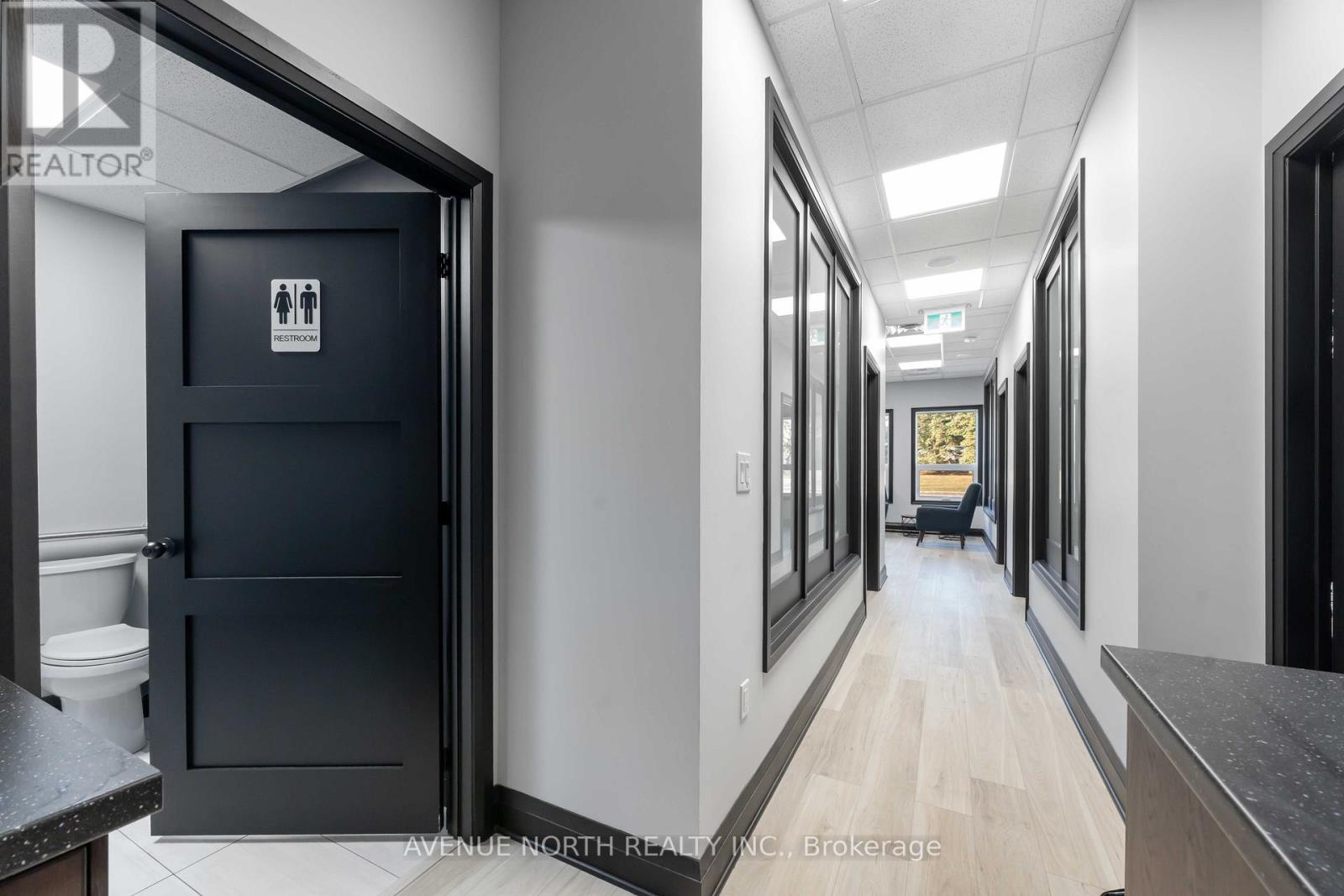 2285 St. Laurent Boulevard, Ottawa, Ontario  K1G 4Z7 - Photo 19 - X12416144
