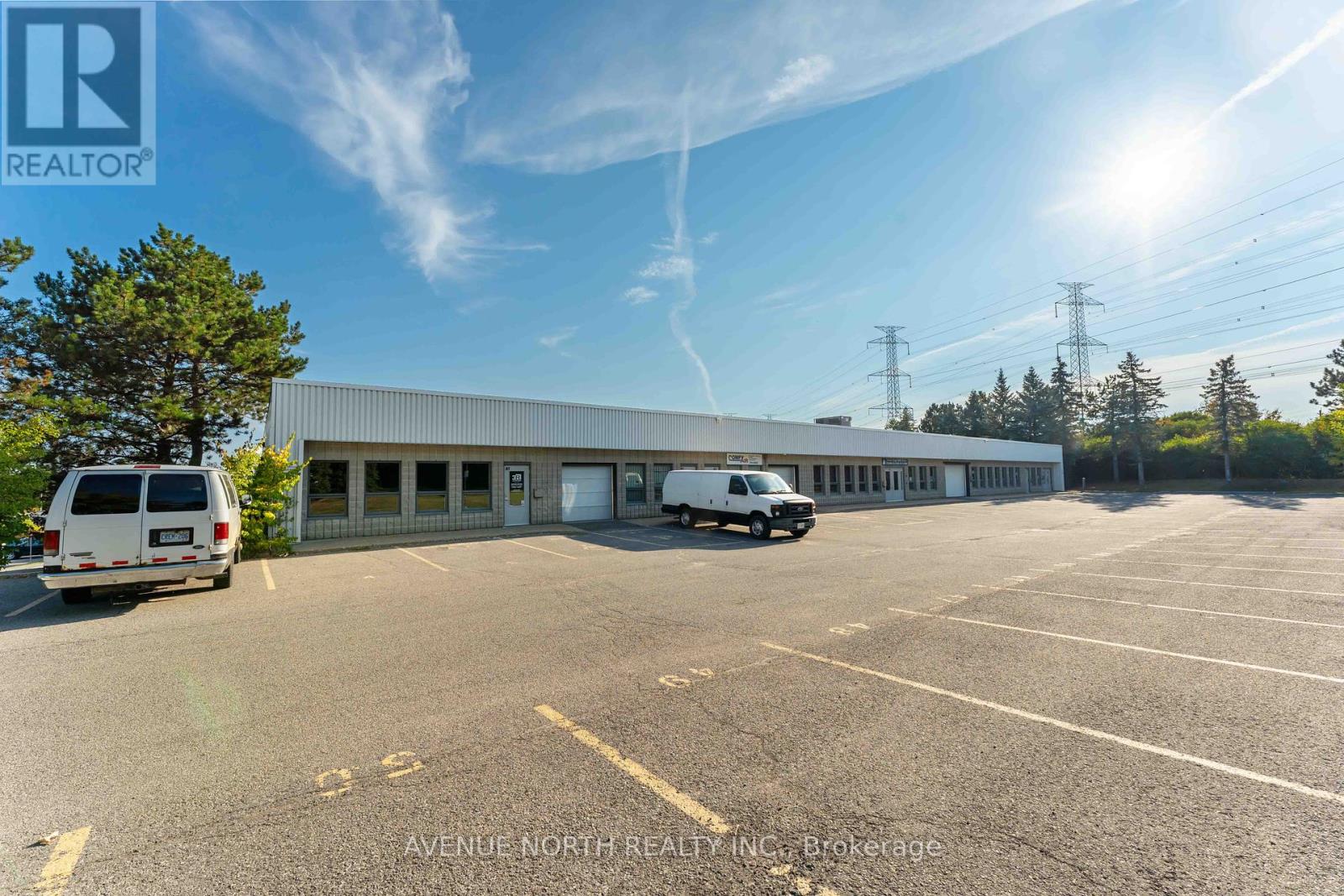 2285 St. Laurent Boulevard, Ottawa, Ontario  K1G 4Z7 - Photo 3 - X12416144