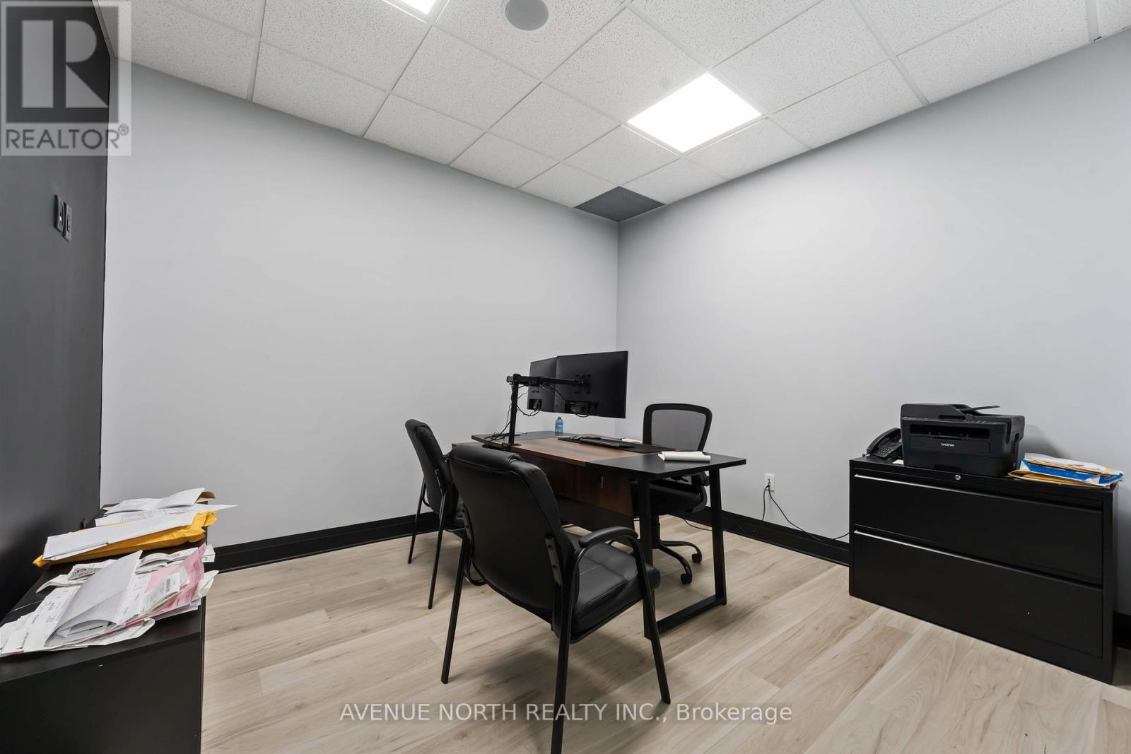 2285 St. Laurent Boulevard, Ottawa, Ontario  K1G 4Z7 - Photo 9 - X12416144