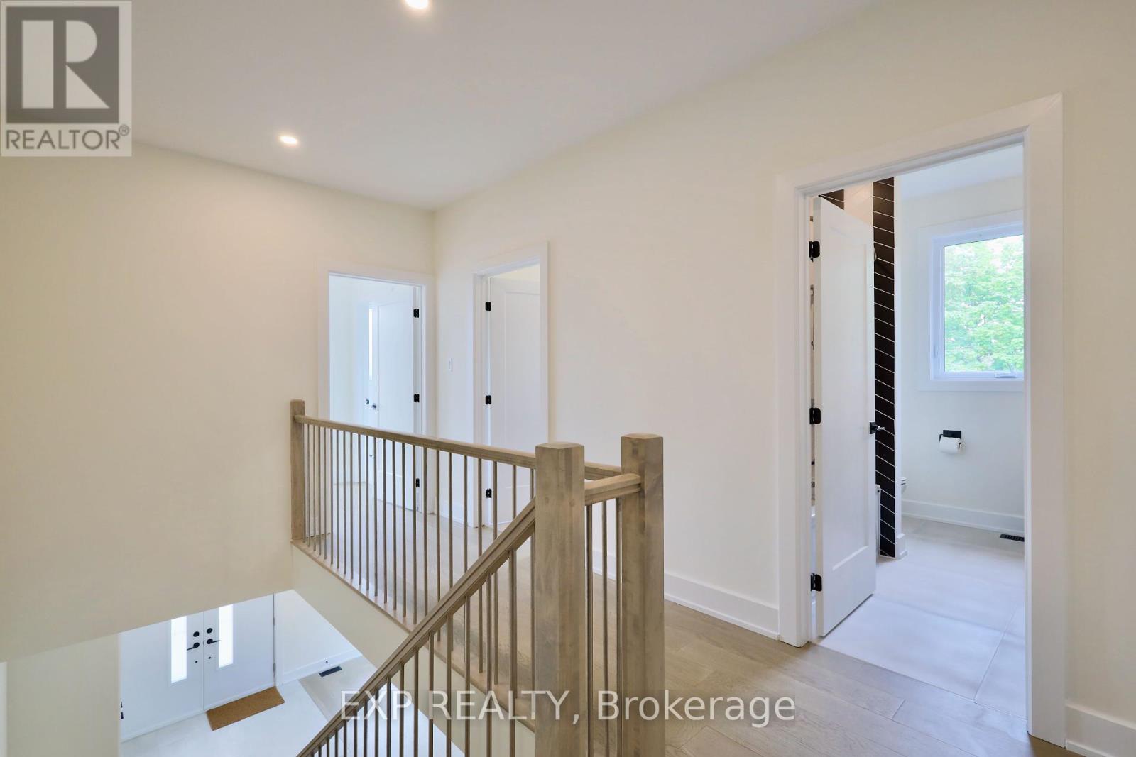 62 Columbus Avenue, Ottawa, Ontario  K1K 1R3 - Photo 14 - X12416190