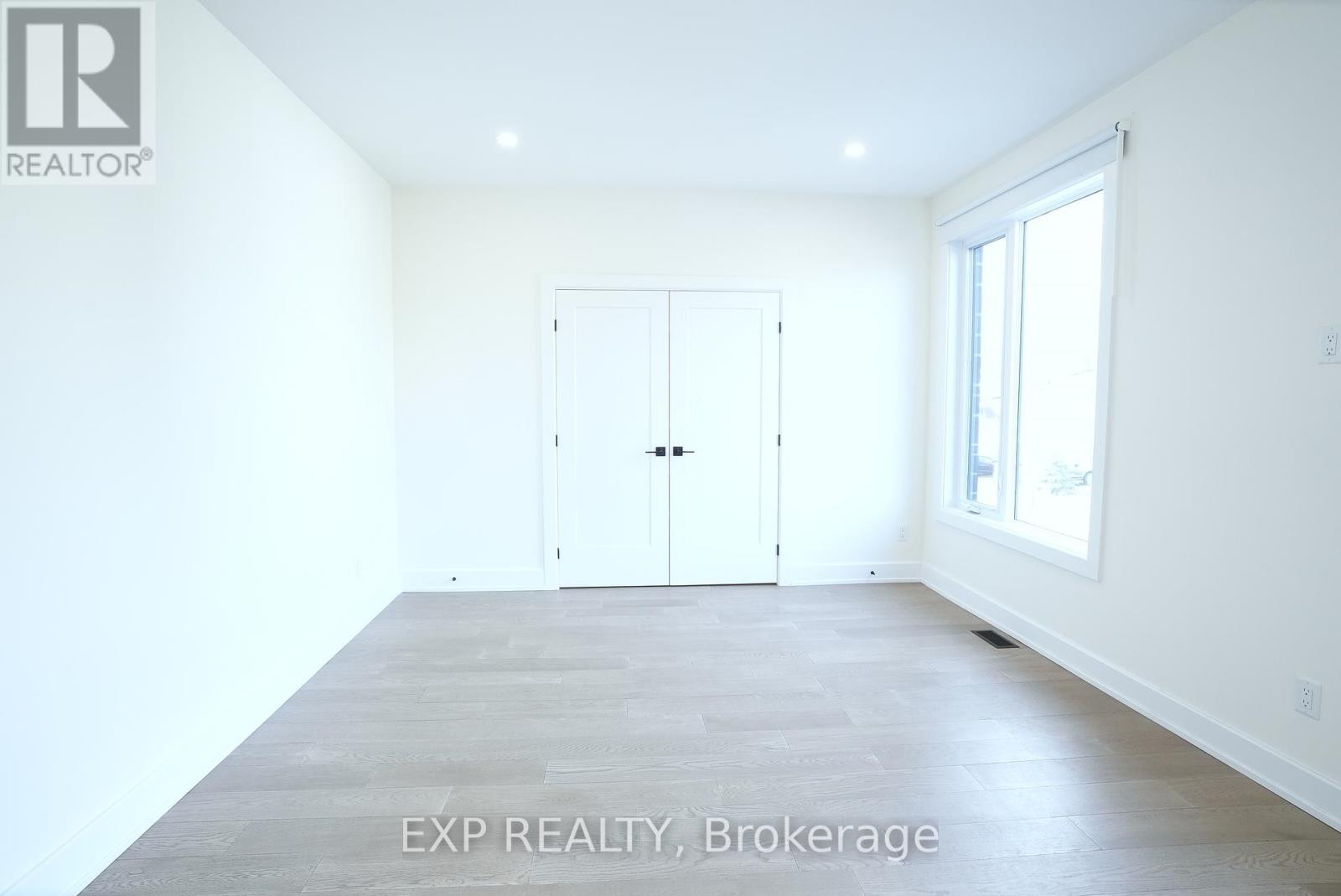 62 Columbus Avenue, Ottawa, Ontario  K1K 1R3 - Photo 16 - X12416190