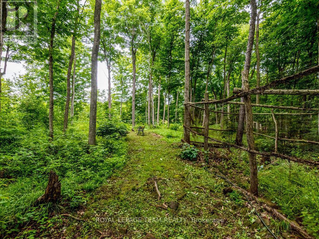 6677 Roger Stevens Drive N, Montague, Ontario  K7A 4S6 - Photo 36 - X12416191