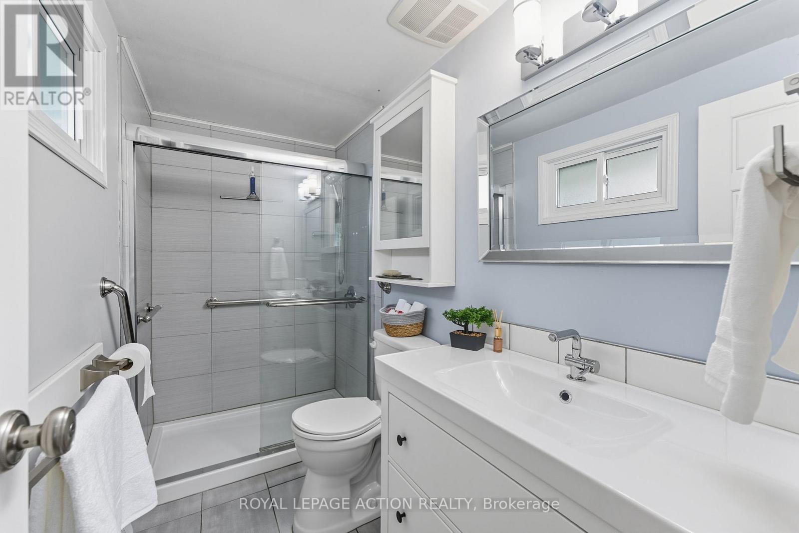 14 Jackson Heights, Norfolk, Ontario  N0A 1N5 - Photo 15 - X12416006