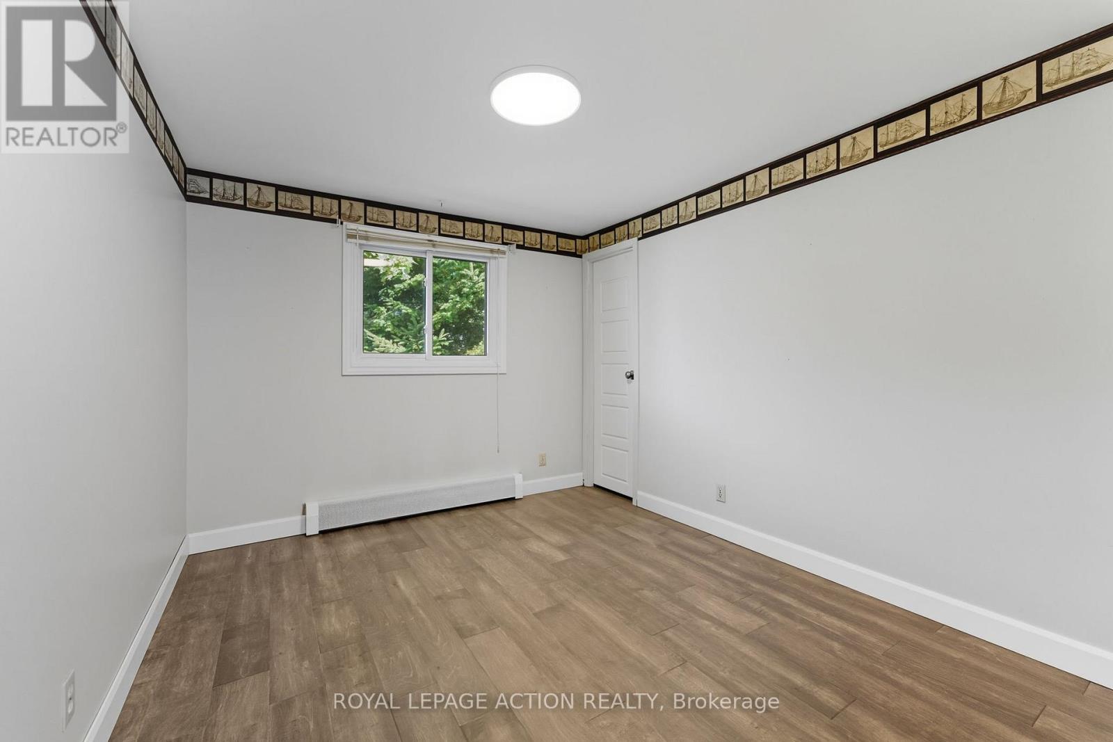 14 Jackson Heights, Norfolk, Ontario  N0A 1N5 - Photo 16 - X12416006