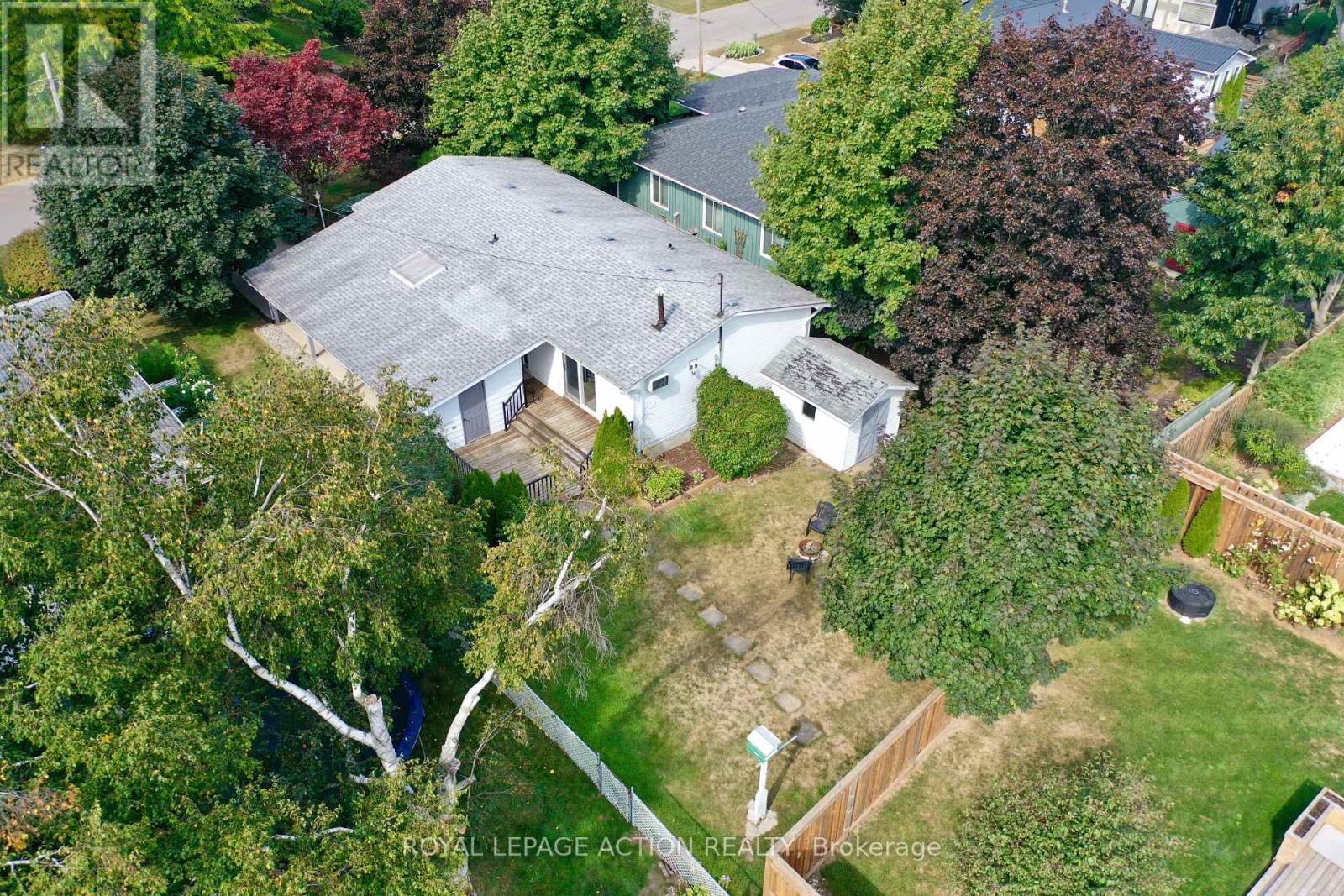 14 Jackson Heights, Norfolk, Ontario  N0A 1N5 - Photo 29 - X12416006