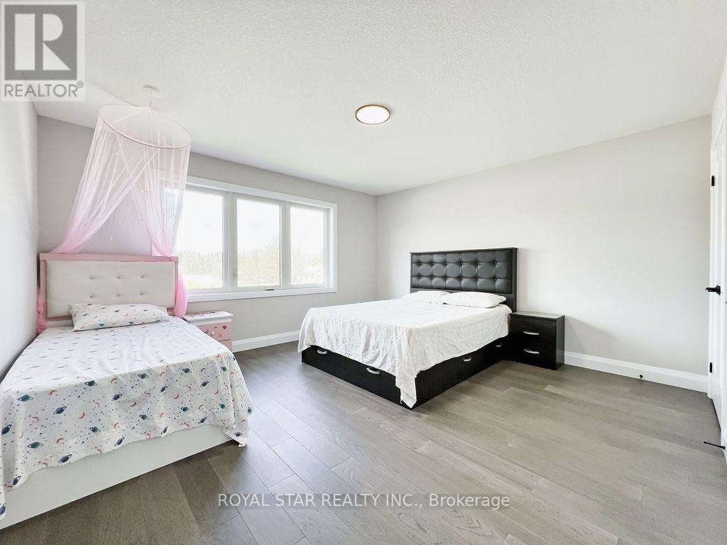 38 Charles Currie Crescent, Erin, Ontario  N1H 0B7 - Photo 30 - X12416071