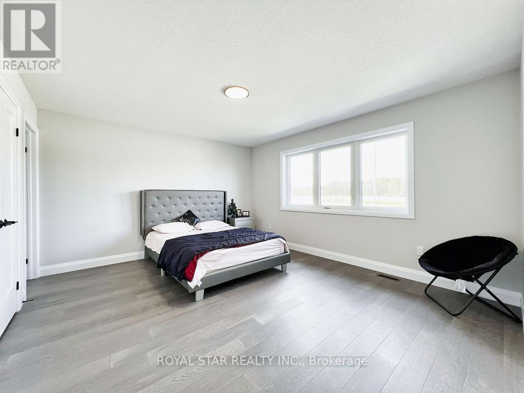 38 Charles Currie Crescent, Erin, Ontario  N1H 0B7 - Photo 32 - X12416071