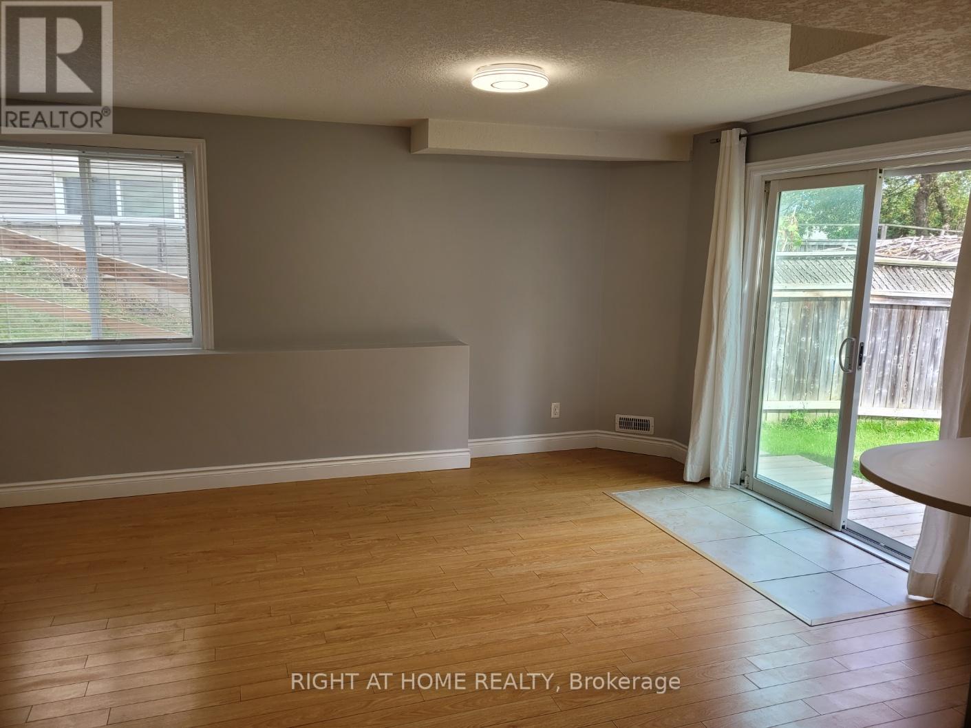 1203 Countrystone Drive, Kitchener, Ontario  N2N 3S4 - Photo 5 - X12416123