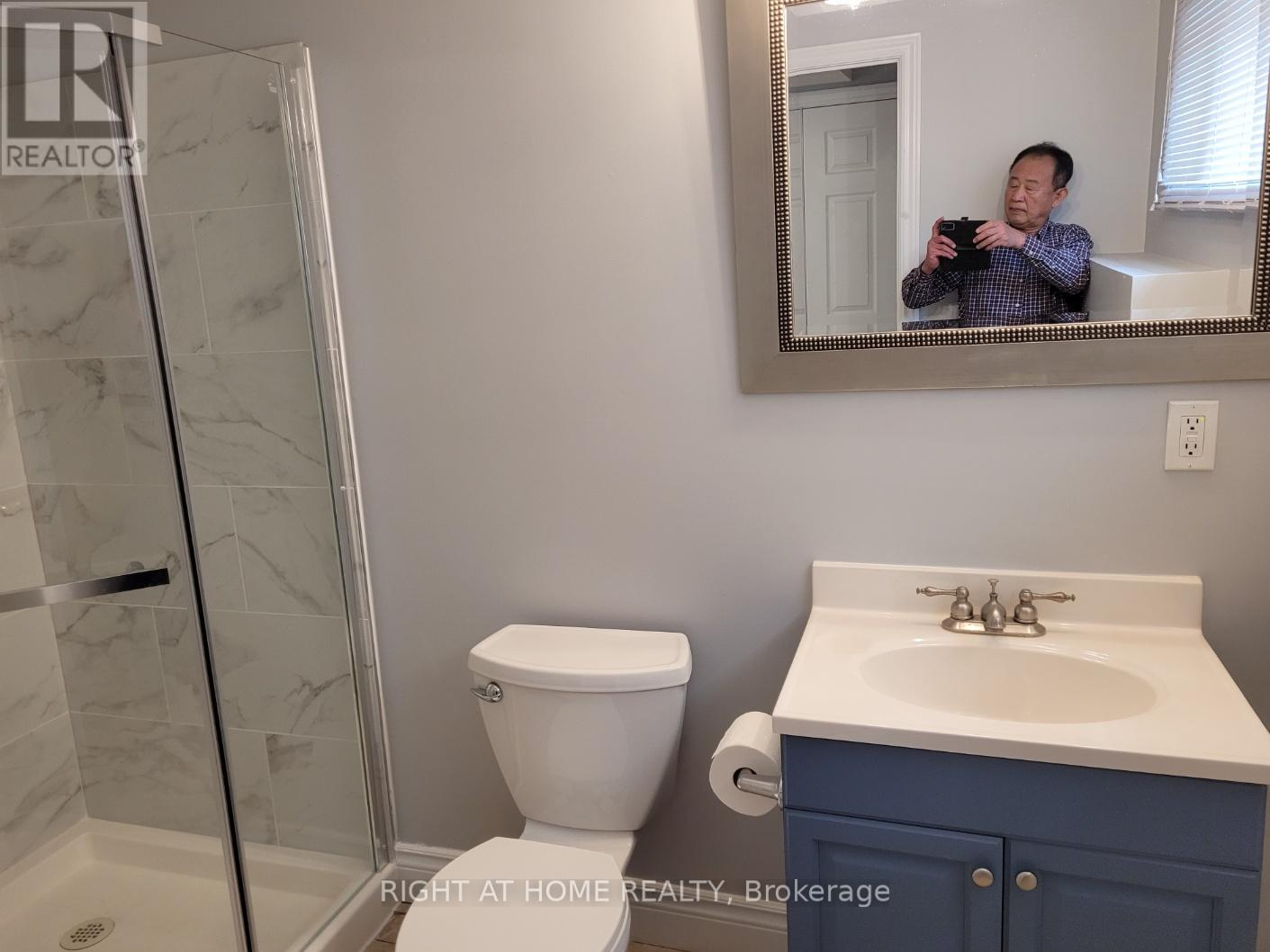 1203 Countrystone Drive, Kitchener, Ontario  N2N 3S4 - Photo 9 - X12416123