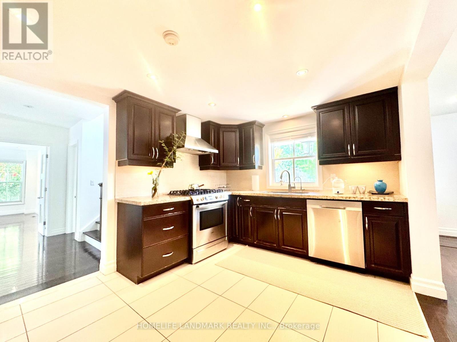 15 Station Lane, Markham, Ontario  L3R 1R4 - Photo 13 - N12394002