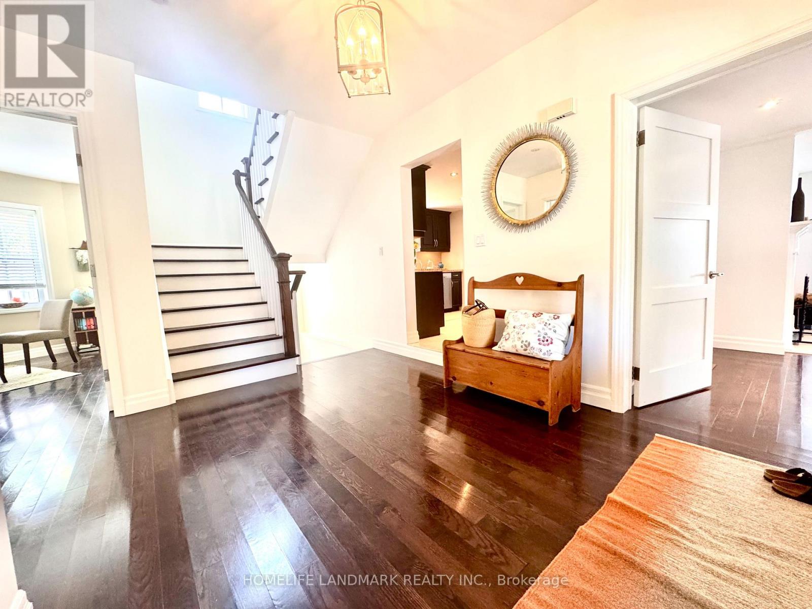 15 Station Lane, Markham, Ontario  L3R 1R4 - Photo 4 - N12394002