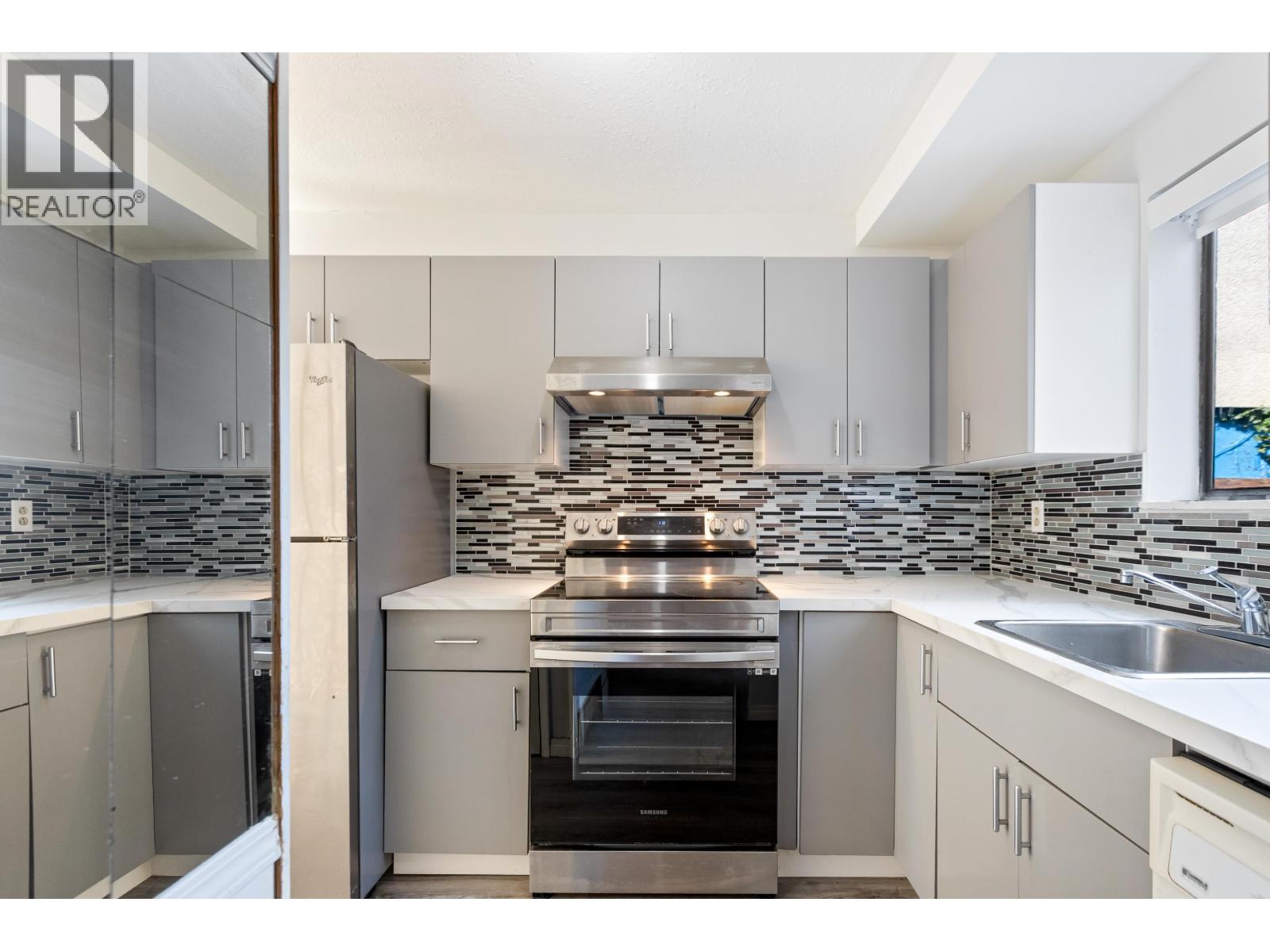 3008 Firbrook Place, Coquitlam, British Columbia  V3C 4B3 - Photo 11 - R3050160
