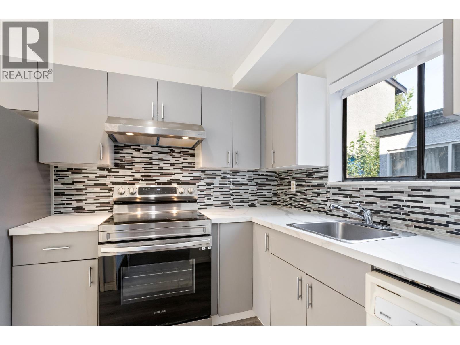 3008 Firbrook Place, Coquitlam, British Columbia  V3C 4B3 - Photo 12 - R3050160