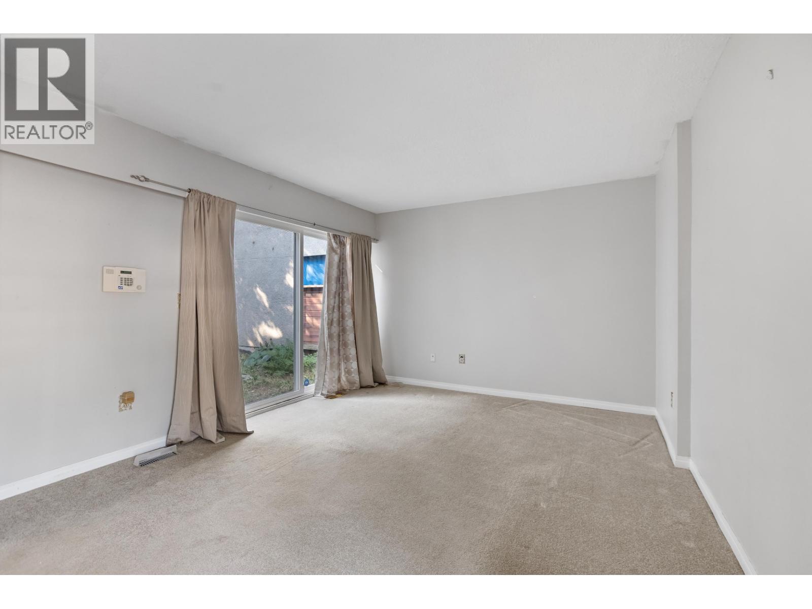 3008 Firbrook Place, Coquitlam, British Columbia  V3C 4B3 - Photo 6 - R3050160