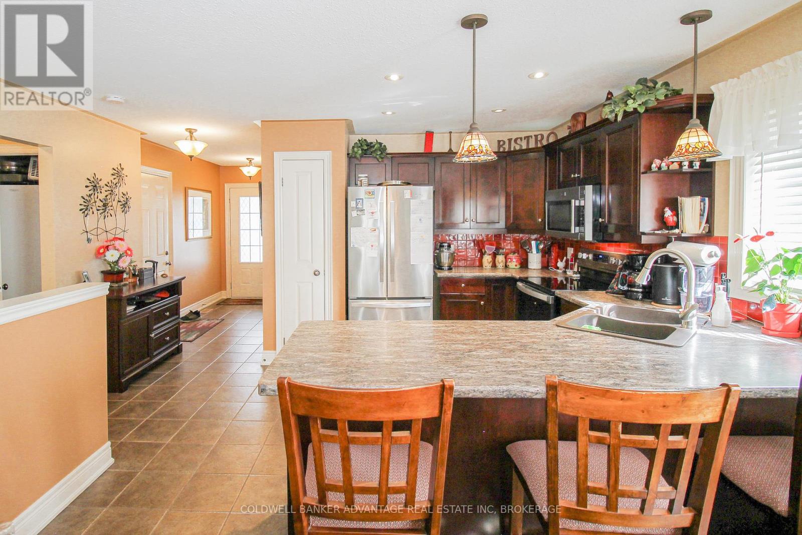 3935 Lower Coach Road, Fort Erie, Ontario  L0S 1S0 - Photo 12 - X12416177