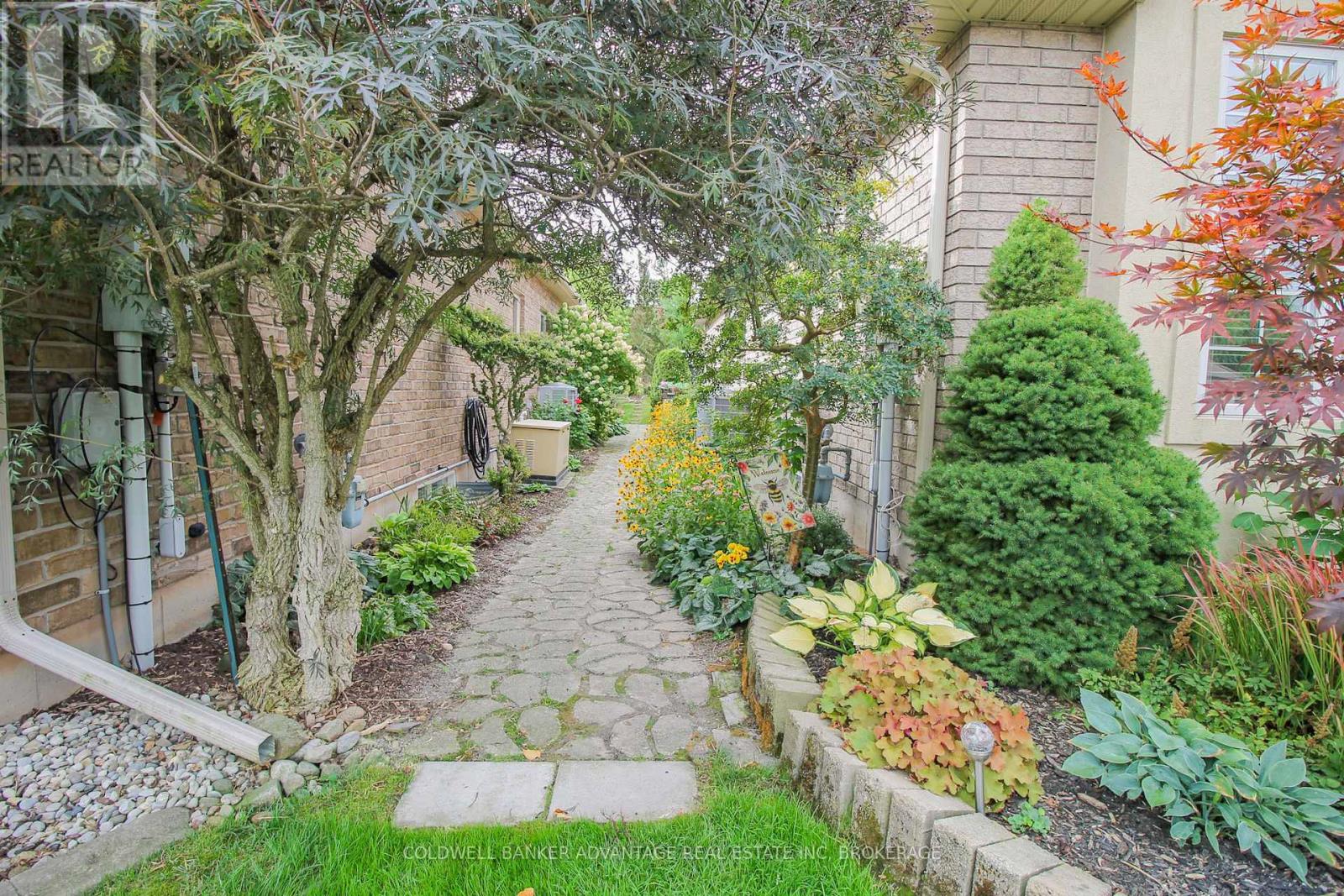 3935 Lower Coach Road, Fort Erie, Ontario  L0S 1S0 - Photo 40 - X12416177