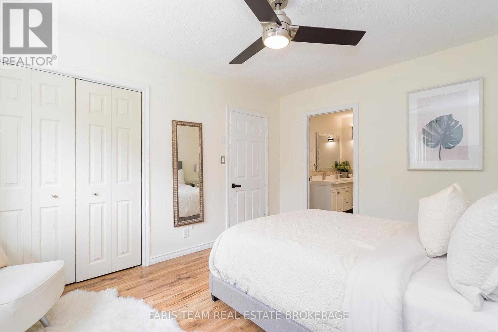 210 Parkview Drive, Innisfil, Ontario  L0L 1R0 - Photo 14 - N12409927