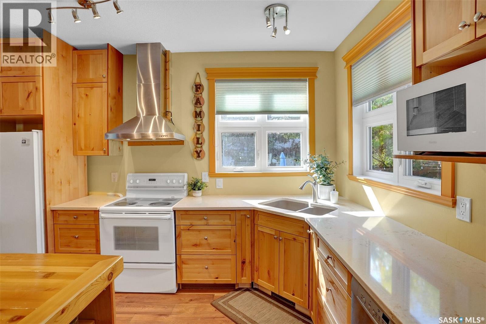 730 James Street N, Lumsden, Saskatchewan  S0G 3C0 - Photo 8 - SK018725