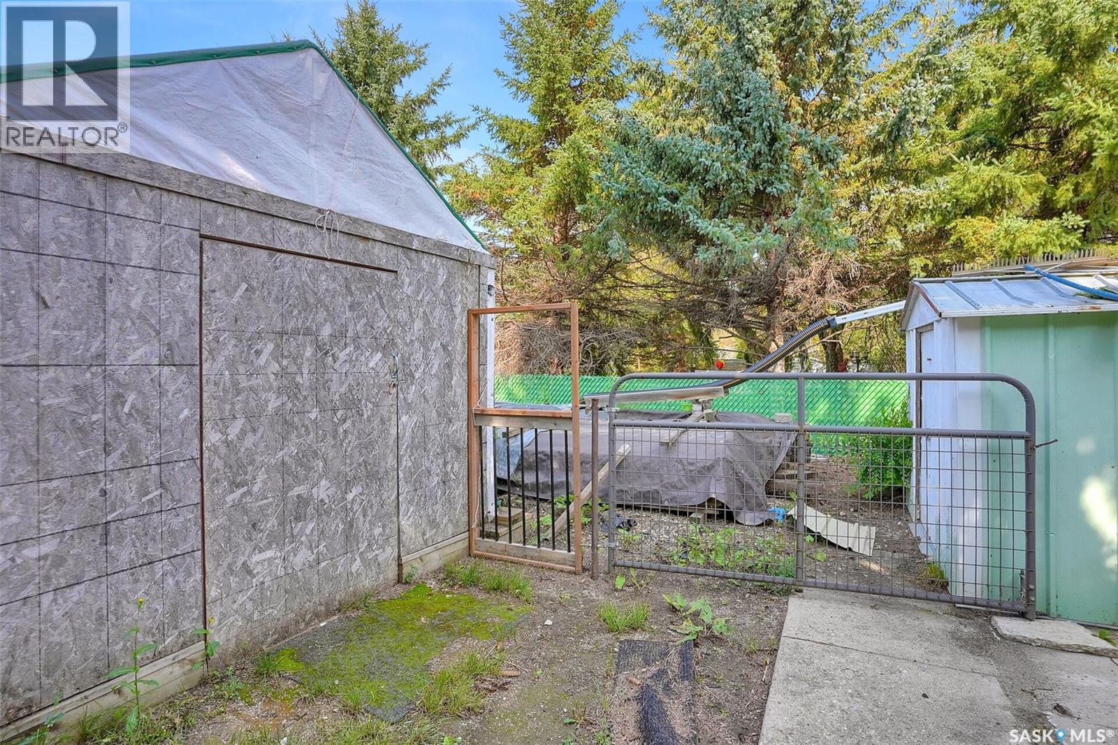 730 James Street N, Lumsden, Saskatchewan  S0G 3C0 - Photo 45 - SK018725
