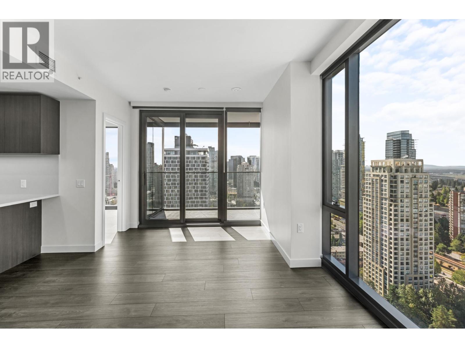 2502 5987 Wilson Avenue, Burnaby, British Columbia  V5H 0L7 - Photo 5 - R3033480