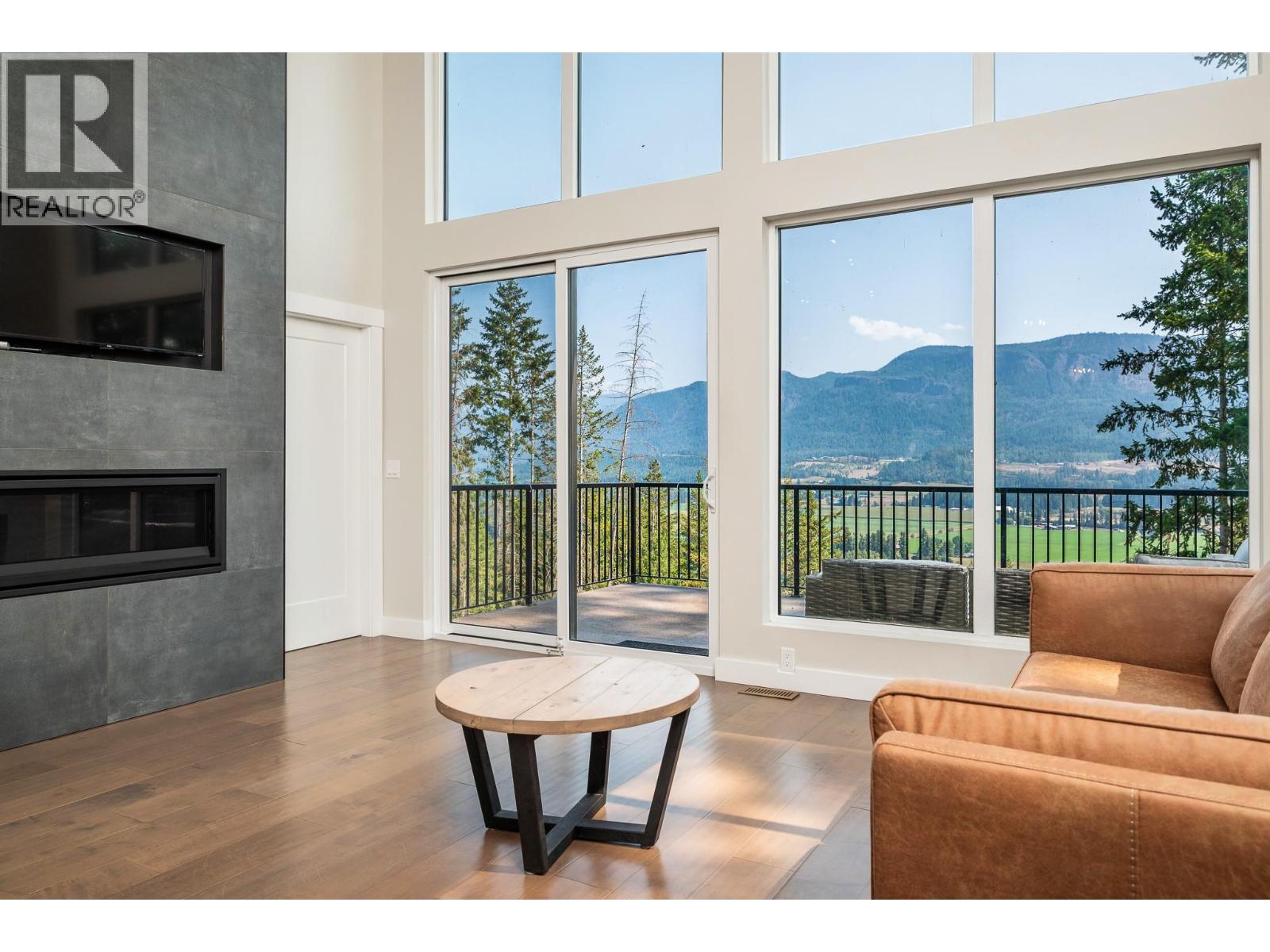 179 Nichlous Road, Enderby, British Columbia  V0E 1V3 - Photo 11 - 10363341