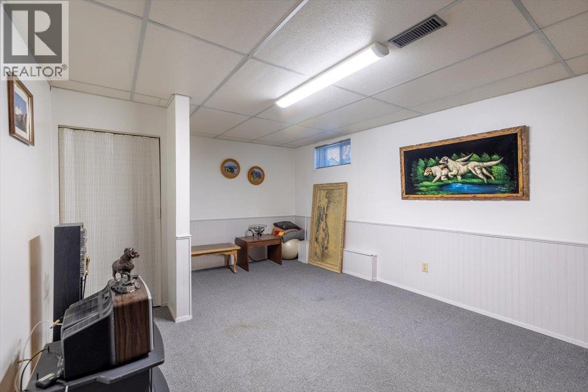 1291 Ponderosa Drive, Sparwood, British Columbia  V0B 2G2 - Photo 24 - 10363521