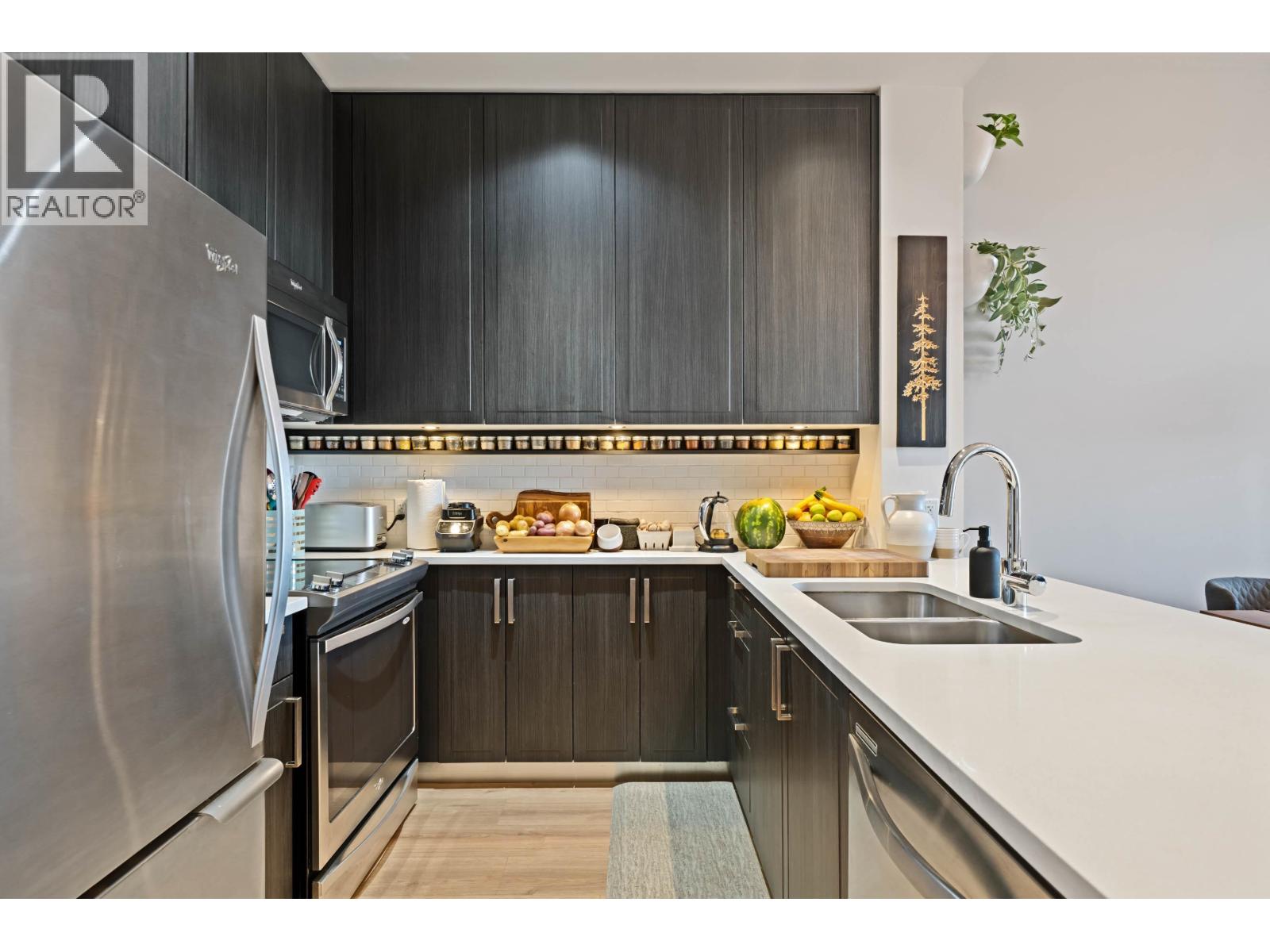 308 2307 Ranger Lane, Port Coquitlam, British Columbia  V3B 0L7 - Photo 14 - R3050014