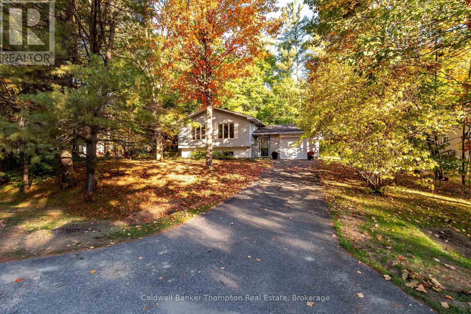 22 Jenner Court, Huntsville, Ontario  P0B 1L0 - Photo 28 - X12416033