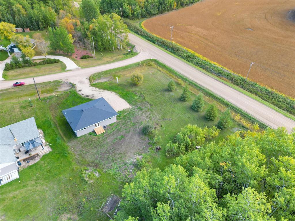 2 Brook Dale Road, Lac Du Bonnet Rm, Manitoba  R0E 1A0 - Photo 4 - 202523157