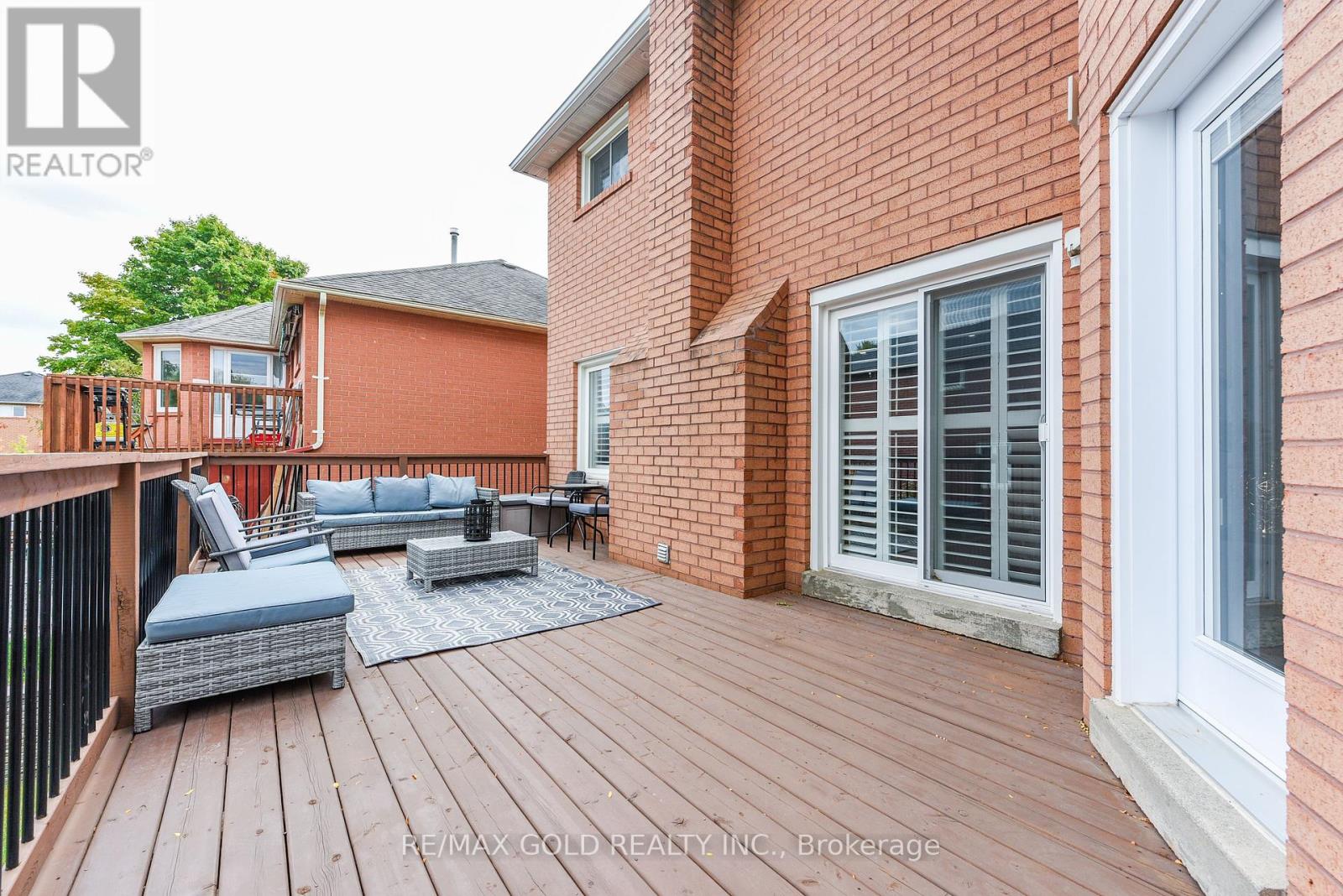 4 Gollop Crescent, Halton Hills, Ontario  L7G 5N9 - Photo 17 - W12415607