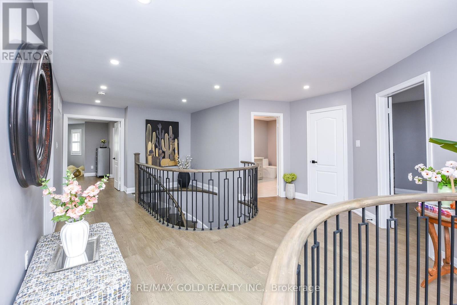 4 Gollop Crescent, Halton Hills, Ontario  L7G 5N9 - Photo 20 - W12415607