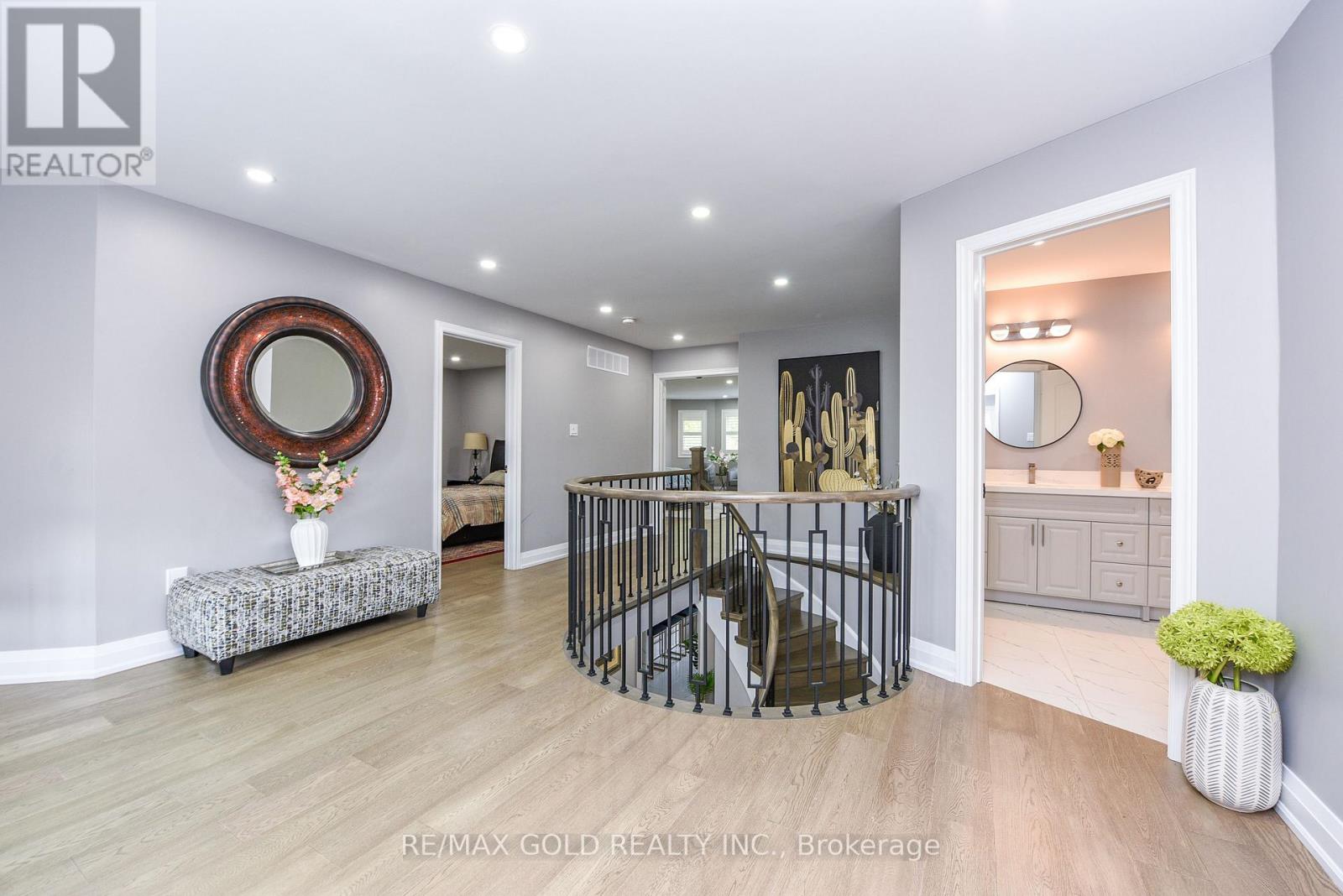 4 Gollop Crescent, Halton Hills, Ontario  L7G 5N9 - Photo 19 - W12415607