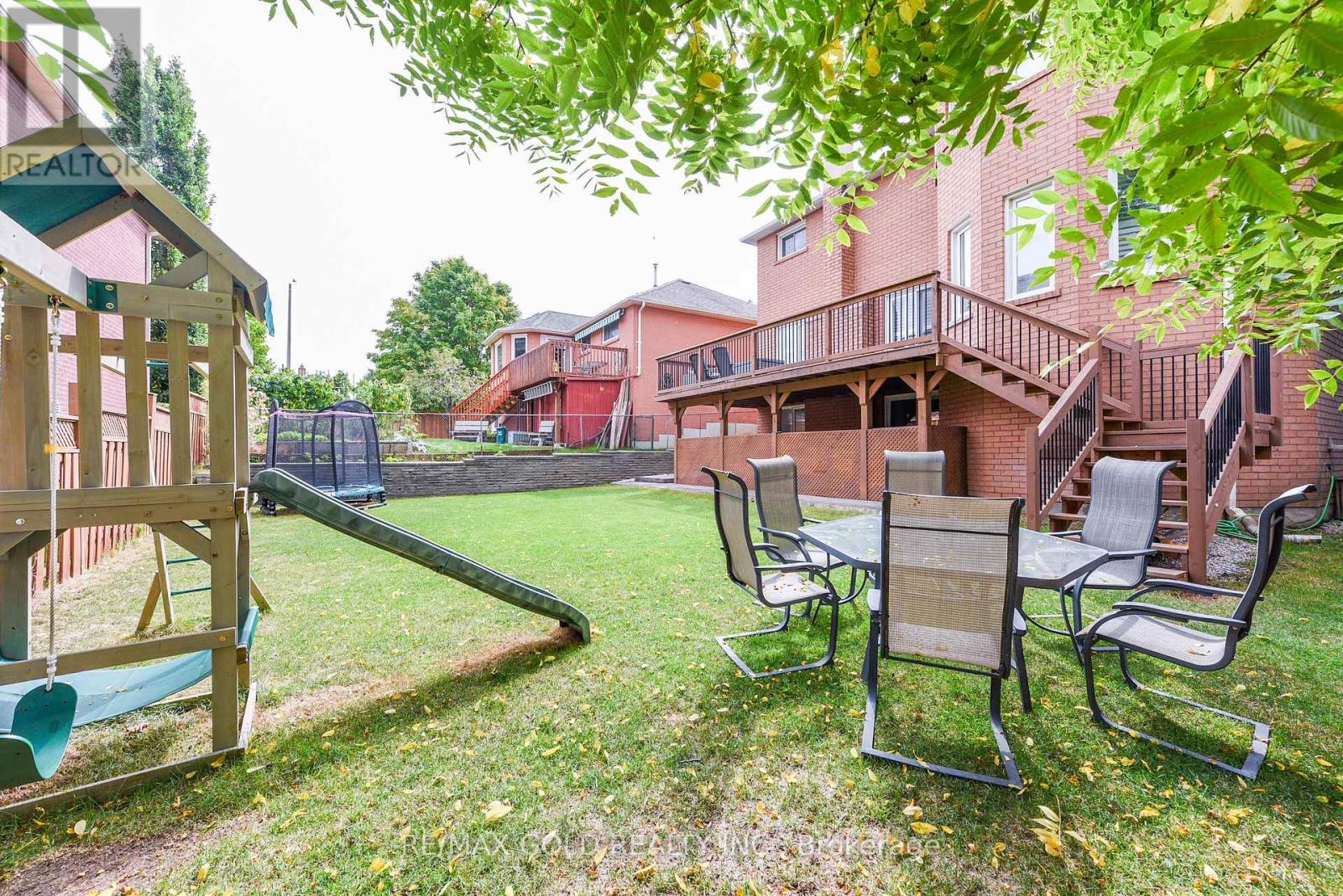 4 Gollop Crescent, Halton Hills, Ontario  L7G 5N9 - Photo 46 - W12415607