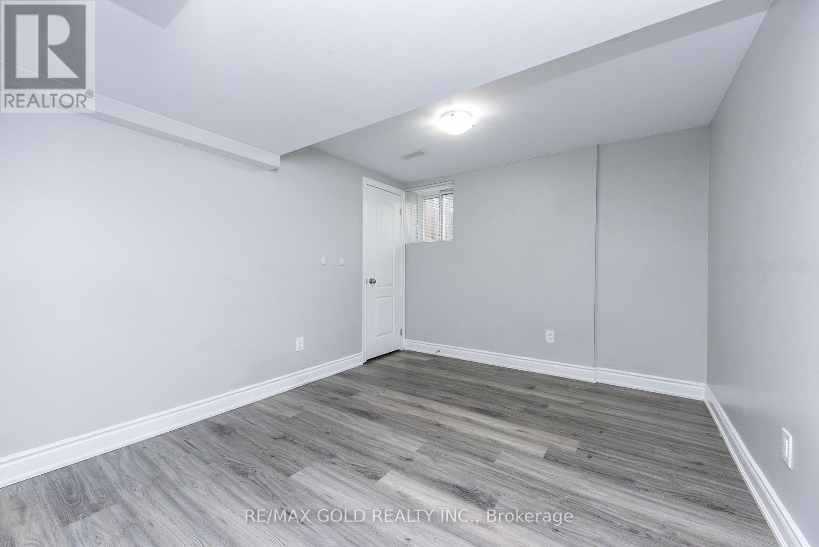 4 Gollop Crescent, Halton Hills, Ontario  L7G 5N9 - Photo 44 - W12415607