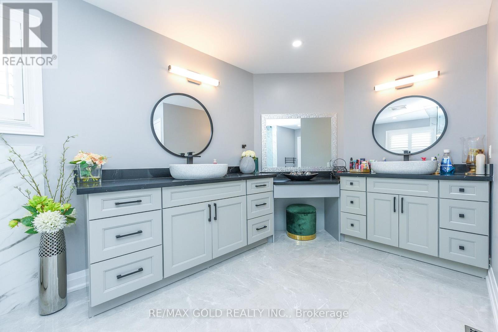 4 Gollop Crescent, Halton Hills, Ontario  L7G 5N9 - Photo 27 - W12415607